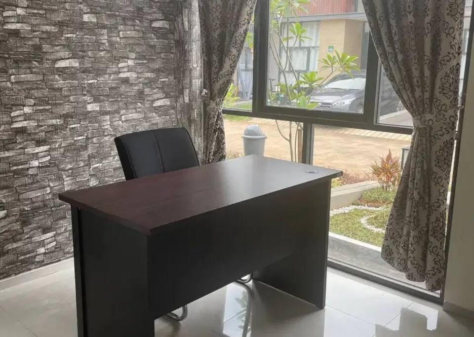 Rumah liburan Exclusive At Sawangan - Golden Estesia *